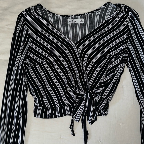 Hollister wrap front top - Picture 6 of 6